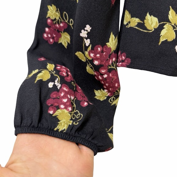 Reformation Womens Nell V Neck Button Up Blouse Size M Black Grape Print Top - Picture 4 of 7